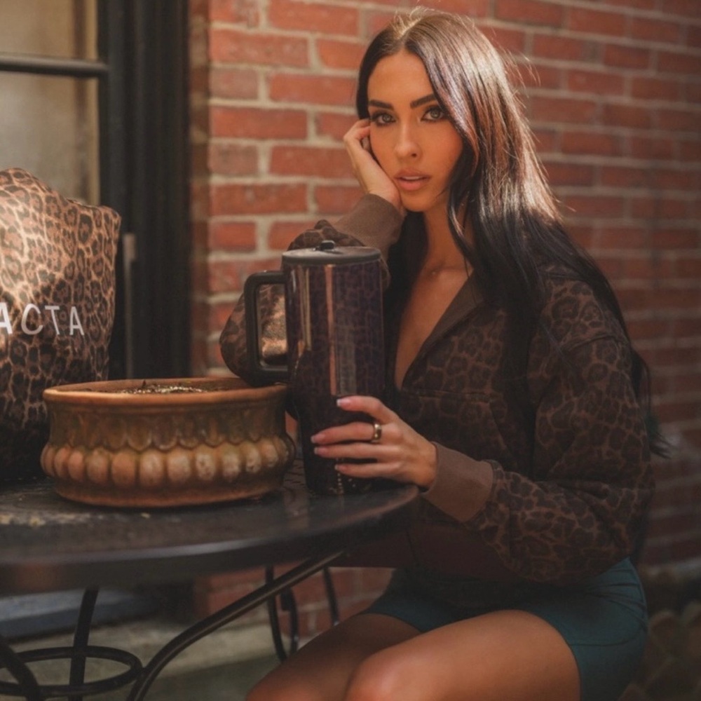 HydroJug ACTA Luxe 40oz Leopard Tumbler - Picture 10 of 10